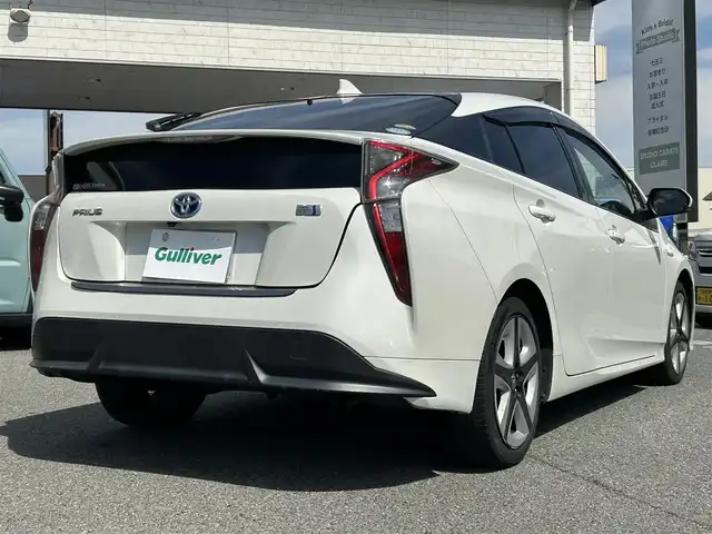 トヨタ プリウス S ツーリングセレクション 奈良県 2018(平30)年 12万km ホワイトパールクリスタルシャイン １オーナー/純正ディーラーナビ(MSCD-W66)/BT/CD/SD/TV//コーナーセンサー/横滑り防止装置/バックカメラ/ETC/フルレザーシート/シートヒーター/モード切替/オートLEDライト/保証書・取説付