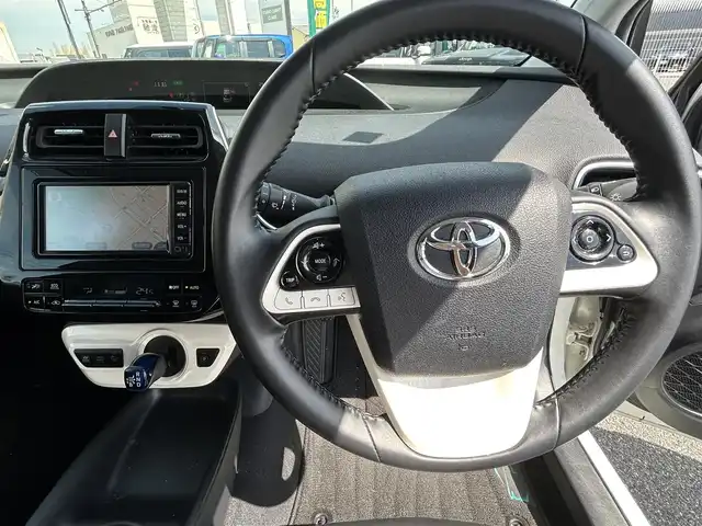 トヨタ プリウス S ツーリングセレクション 奈良県 2018(平30)年 12万km ホワイトパールクリスタルシャイン １オーナー/純正ディーラーナビ(MSCD-W66)/BT/CD/SD/TV//コーナーセンサー/横滑り防止装置/バックカメラ/ETC/フルレザーシート/シートヒーター/モード切替/オートLEDライト/保証書・取説付