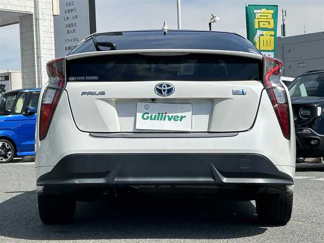 トヨタ プリウス S ツーリングセレクション 奈良県 2018(平30)年 12万km ホワイトパールクリスタルシャイン １オーナー/純正ディーラーナビ(MSCD-W66)/BT/CD/SD/TV//コーナーセンサー/横滑り防止装置/バックカメラ/ETC/フルレザーシート/シートヒーター/モード切替/オートLEDライト/保証書・取説付