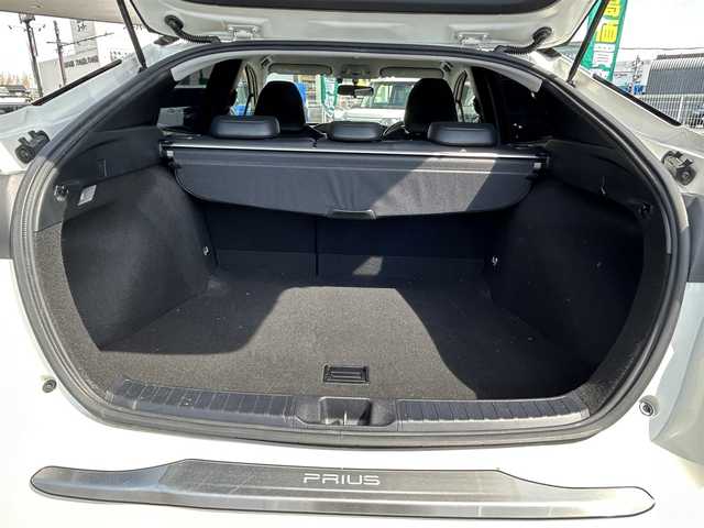 トヨタ プリウス S ツーリングセレクション 奈良県 2018(平30)年 12万km ホワイトパールクリスタルシャイン １オーナー/純正ディーラーナビ(MSCD-W66)/BT/CD/SD/TV//コーナーセンサー/横滑り防止装置/バックカメラ/ETC/フルレザーシート/シートヒーター/モード切替/オートLEDライト/保証書・取説付