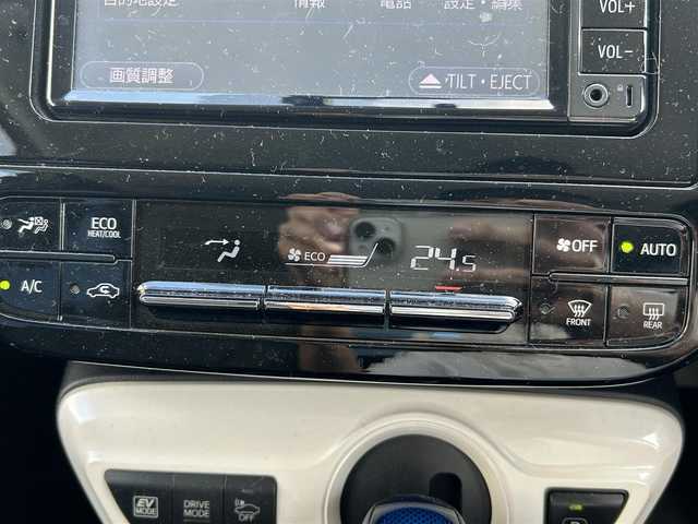 トヨタ プリウス S ツーリングセレクション 奈良県 2018(平30)年 12万km ホワイトパールクリスタルシャイン １オーナー/純正ディーラーナビ(MSCD-W66)/BT/CD/SD/TV//コーナーセンサー/横滑り防止装置/バックカメラ/ETC/フルレザーシート/シートヒーター/モード切替/オートLEDライト/保証書・取説付