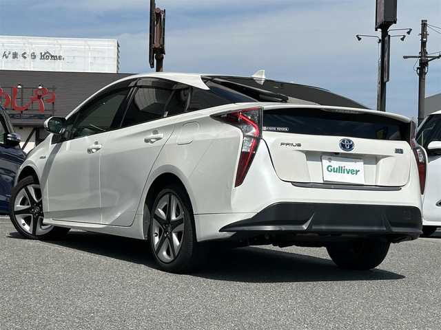 トヨタ プリウス S ツーリングセレクション 奈良県 2018(平30)年 12万km ホワイトパールクリスタルシャイン １オーナー/純正ディーラーナビ(MSCD-W66)/BT/CD/SD/TV//コーナーセンサー/横滑り防止装置/バックカメラ/ETC/フルレザーシート/シートヒーター/モード切替/オートLEDライト/保証書・取説付