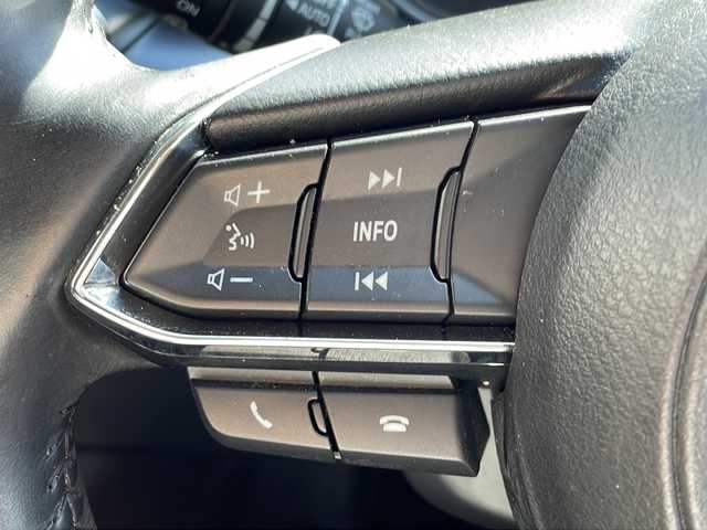 マツダ ＣＸ－５ 25S プロアクティブ 青森県 2017(平29)年 10万km スノーフレイクホワイトパールマイカ ・4WD/・純正SDナビ/・Bluetooth/フルセグ/・バックカメラ/・衝突被害軽減ブレーキ/・レーンキープアシスト/・レーダークルーズコントロール/・横滑り防止装置/・前後コーナーセンサー/・オートライト/・オートマチックハイビーム/・アイドリングストップ/・スマートキー/・ETC/・純正LEDヘッドライト/・純正19AW/・純正フロアマット/・保証書