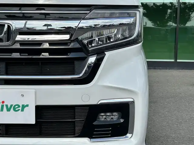 ホンダ Ｎ ＢＯＸ カスタム L 和歌山県 2022(令4)年 6.5万km プラチナホワイトパール 純正7インチナビ/フルセグTV/Bluetooth/CD/DVD/USB/TVキャンセラー/ビルトインETC/バックカメラ/ホンダセンシング/レーダークルーズコントロール/パーキングセンサー/両側パワースライドドア/電動パーキングブレーキ/ブレーキホールド/ステアリングスイッチ/LEDヘッドライト/フォグランプ/オートライト/ヘッドライトレベライザー/前席シートヒーター/リアドアサンシェード/シートバックテーブル/純正14インチAW/ドアバイザー/プッシュスタート/スマートキー/スペアキー/取扱説明書
