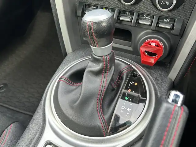 トヨタ ８６ GT リミテッド 熊本県 2012(平24)年 7.1万km クリスタルブラックシリカ 社外ナビ/・AM/FM/CD/DVD/BT/SD/フルセグTV/モデリスタエアロ/RAYSアルミホイール/ハーフレザーシート/前席シートヒーター/ドライブレコーダー/ヤマハCOXパフォーマンスダンパー/ETC/純正フロアマット/革巻きステアリング/パドルシフト/電動格納ミラー/フォグランプ/ドアバイザー/プッシュスタート