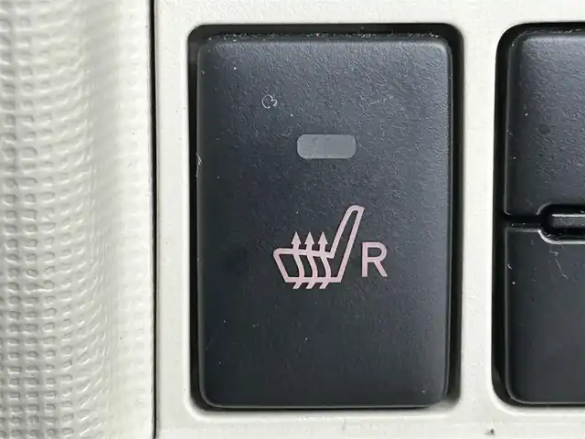 ダイハツ ムーヴ キャンバス G メイクアップ VS SAⅢ 道央・札幌 2021(令3)年 0.8万km パールホワイトⅢ/ナチュラルベージュマイカメタリック 2トーン ・４WD/・寒冷地仕様/・スマートアシストIII/・衝突被害軽減ブレーキ/・レーンキープアシスト/・オートハイビーム/・純正メモリナビ/・フルセグ/BT/CD/DVD/・アラウンドビューモニター/・ETC/・両側パワースライドドア/・シートヒーター/・ステアリングスイッチ/・ドアロック連動ミラー/・横滑り防止装置/・プッシュスタート/・スマートキー/・電格ミラー/・オートライト/・LEDヘッドライト