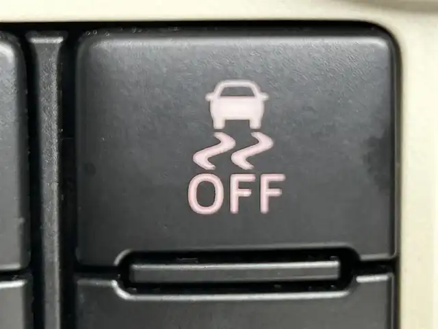 ダイハツ ムーヴ キャンバス G メイクアップ VS SAⅢ 道央・札幌 2021(令3)年 0.8万km パールホワイトⅢ/ナチュラルベージュマイカメタリック 2トーン ・４WD/・寒冷地仕様/・スマートアシストIII/・衝突被害軽減ブレーキ/・レーンキープアシスト/・オートハイビーム/・純正メモリナビ/・フルセグ/BT/CD/DVD/・アラウンドビューモニター/・ETC/・両側パワースライドドア/・シートヒーター/・ステアリングスイッチ/・ドアロック連動ミラー/・横滑り防止装置/・プッシュスタート/・スマートキー/・電格ミラー/・オートライト/・LEDヘッドライト