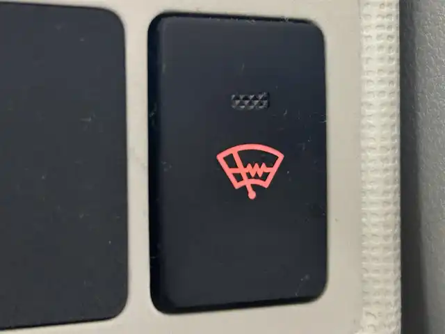 ダイハツ ムーヴ キャンバス G メイクアップ VS SAⅢ 道央・札幌 2021(令3)年 0.8万km パールホワイトⅢ/ナチュラルベージュマイカメタリック 2トーン ・４WD/・寒冷地仕様/・スマートアシストIII/・衝突被害軽減ブレーキ/・レーンキープアシスト/・オートハイビーム/・純正メモリナビ/・フルセグ/BT/CD/DVD/・アラウンドビューモニター/・ETC/・両側パワースライドドア/・シートヒーター/・ステアリングスイッチ/・ドアロック連動ミラー/・横滑り防止装置/・プッシュスタート/・スマートキー/・電格ミラー/・オートライト/・LEDヘッドライト