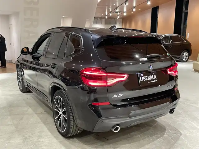 ＢＭＷ Ｘ３ xDrive20d Mスポーツ 道央・札幌 2021(令3)年 3万km サファイアブラックP メタリックペイント/ハイラインパッケージ/・ヴァーネスカレザーシート/・リアシートヒーティング/・ランバーサポート/・ポプラグレーファインウッドインテリアトリム/OP20インチアロイホイール/ドライビングアシストプラス/パーキングアシストプラス/360°カメラ/アンビエントライト/ヘッドアップディスプレイ/本革シート、シートヒーター/HiFiスピーカー