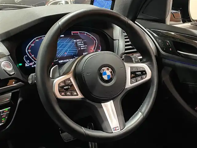 ＢＭＷ Ｘ３ xDrive20d Mスポーツ 道央・札幌 2021(令3)年 3万km サファイアブラックP メタリックペイント/ハイラインパッケージ/・ヴァーネスカレザーシート/・リアシートヒーティング/・ランバーサポート/・ポプラグレーファインウッドインテリアトリム/OP20インチアロイホイール/ドライビングアシストプラス/パーキングアシストプラス/360°カメラ/アンビエントライト/ヘッドアップディスプレイ/本革シート、シートヒーター/HiFiスピーカー