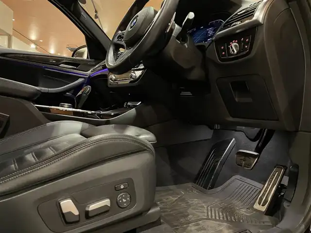 ＢＭＷ Ｘ３ xDrive20d Mスポーツ 道央・札幌 2021(令3)年 3万km サファイアブラックP メタリックペイント/ハイラインパッケージ/・ヴァーネスカレザーシート/・リアシートヒーティング/・ランバーサポート/・ポプラグレーファインウッドインテリアトリム/OP20インチアロイホイール/ドライビングアシストプラス/パーキングアシストプラス/360°カメラ/アンビエントライト/ヘッドアップディスプレイ/本革シート、シートヒーター/HiFiスピーカー