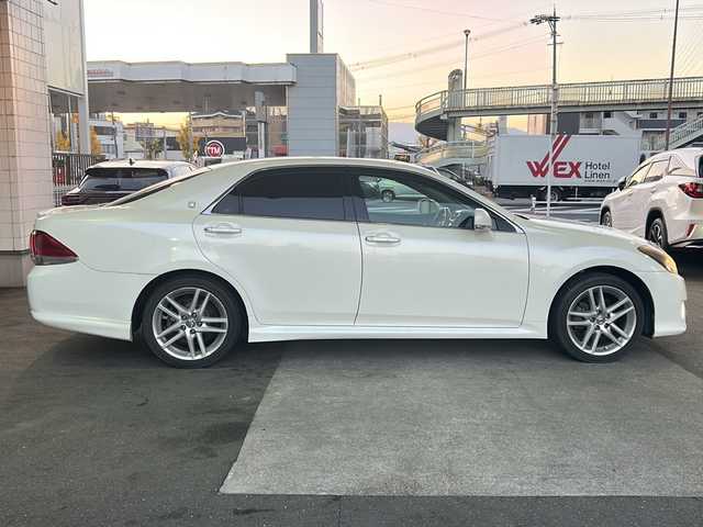 トヨタ クラウン アスリート アニバーサリーエディション 京都府 2012(平24)年 16.5万km ホワイトパールクリスタルシャイン 純正8インチナビ/ワンセグテレビ/走行中視聴可能/DVD視聴可能/Bluetooth/バックカメラ/サンルーフ/本革シート/メモリーパワーシート/シートヒーター＆ベンチレーション/電動リアサンシェード/クルーズコントロール/禁煙車/ビルトインETC/フォグランプ/電動格納ミラー/ウィンカーミラー