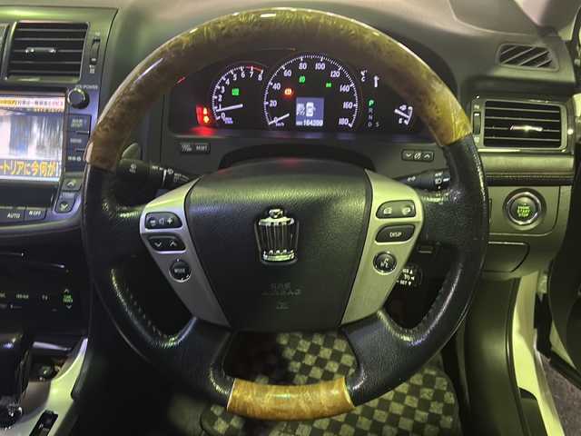 トヨタ クラウン アスリート アニバーサリーエディション 京都府 2012(平24)年 16.5万km ホワイトパールクリスタルシャイン 純正8インチナビ/ワンセグテレビ/走行中視聴可能/DVD視聴可能/Bluetooth/バックカメラ/サンルーフ/本革シート/メモリーパワーシート/シートヒーター＆ベンチレーション/電動リアサンシェード/クルーズコントロール/禁煙車/ビルトインETC/フォグランプ/電動格納ミラー/ウィンカーミラー