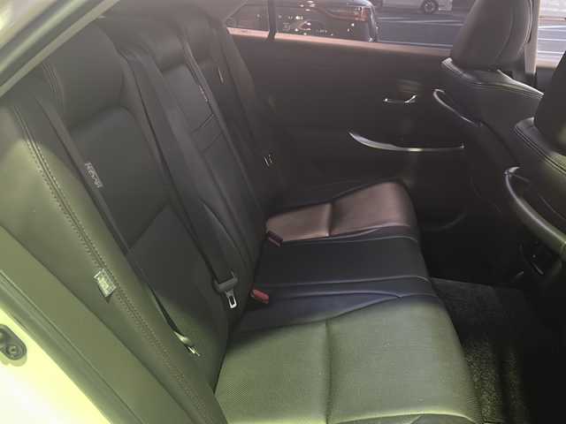 トヨタ クラウン アスリート アニバーサリーエディション 京都府 2012(平24)年 16.5万km ホワイトパールクリスタルシャイン 純正8インチナビ/ワンセグテレビ/走行中視聴可能/DVD視聴可能/Bluetooth/バックカメラ/サンルーフ/本革シート/メモリーパワーシート/シートヒーター＆ベンチレーション/電動リアサンシェード/クルーズコントロール/禁煙車/ビルトインETC/フォグランプ/電動格納ミラー/ウィンカーミラー