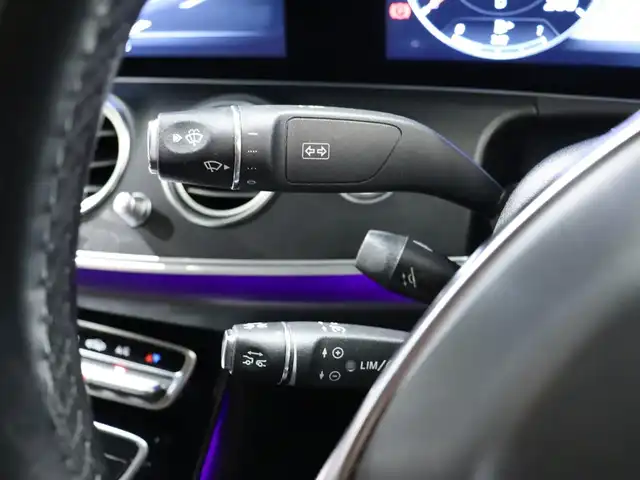 メルセデス・ベンツ Ｅ２５０ アバンギャルド スポーツ 静岡県 2016(平28)年 10.6万km ポーラホワイト ACC LKA BSM /ハーフレザー /シートヒーター /AppleCarplay /ナビ TV BT SD /360°カメラ /自動パーキング /電動トランク /コーナーセンサー /LEDヘッドライト /ドラレコ /パドルシフト /ETC2.0 /スマートキーｘ２