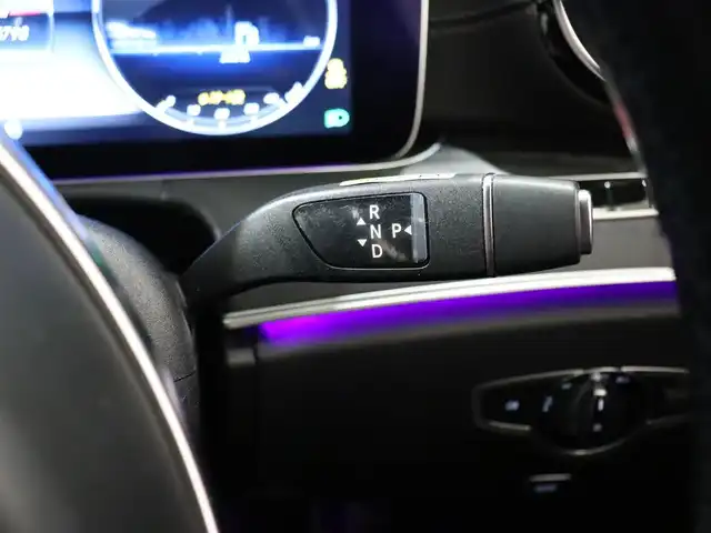メルセデス・ベンツ Ｅ２５０ アバンギャルド スポーツ 静岡県 2016(平28)年 10.6万km ポーラホワイト ACC LKA BSM /ハーフレザー /シートヒーター /AppleCarplay /ナビ TV BT SD /360°カメラ /自動パーキング /電動トランク /コーナーセンサー /LEDヘッドライト /ドラレコ /パドルシフト /ETC2.0 /スマートキーｘ２