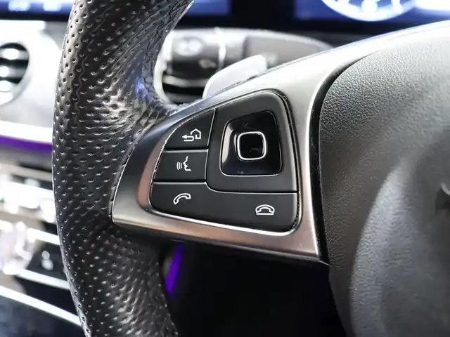 メルセデス・ベンツ Ｅ２５０ アバンギャルド スポーツ 静岡県 2016(平28)年 10.6万km ポーラホワイト ACC LKA BSM /ハーフレザー /シートヒーター /AppleCarplay /ナビ TV BT SD /360°カメラ /自動パーキング /電動トランク /コーナーセンサー /LEDヘッドライト /ドラレコ /パドルシフト /ETC2.0 /スマートキーｘ２