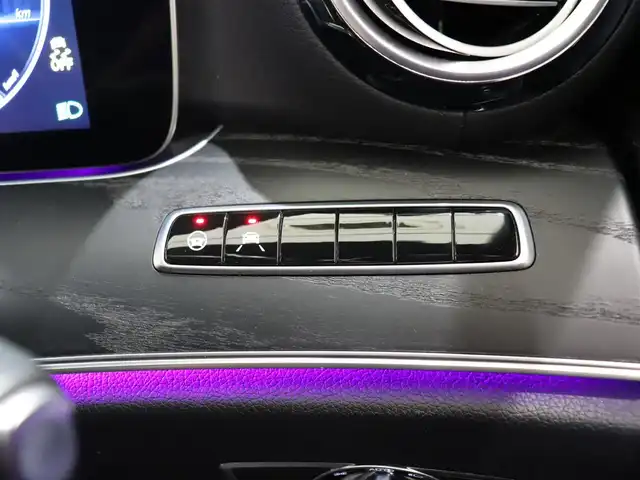 メルセデス・ベンツ Ｅ２５０ アバンギャルド スポーツ 静岡県 2016(平28)年 10.6万km ポーラホワイト ACC LKA BSM /ハーフレザー /シートヒーター /AppleCarplay /ナビ TV BT SD /360°カメラ /自動パーキング /電動トランク /コーナーセンサー /LEDヘッドライト /ドラレコ /パドルシフト /ETC2.0 /スマートキーｘ２
