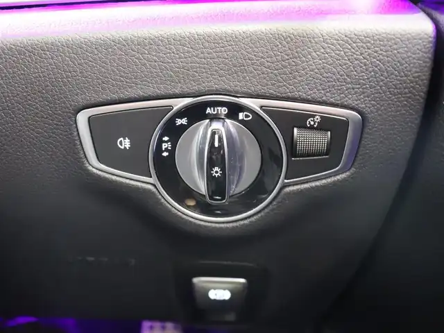 メルセデス・ベンツ Ｅ２５０ アバンギャルド スポーツ 静岡県 2016(平28)年 10.6万km ポーラホワイト ACC LKA BSM /ハーフレザー /シートヒーター /AppleCarplay /ナビ TV BT SD /360°カメラ /自動パーキング /電動トランク /コーナーセンサー /LEDヘッドライト /ドラレコ /パドルシフト /ETC2.0 /スマートキーｘ２