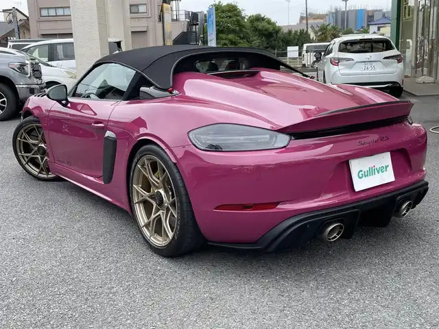 ポルシェ ポルシェ ７１８スパイダー RS 神奈川県 2025(令7)年 0.1万km パープル ヴァイザッハパッケージ/特注カラー：ルービースターネオ/ワンオーナー/サテンネオジム塗装20インチAW/ポルシェセラミックブレーキ(PCCB)/カーボンフロントリッド/フロントリフト/LEDヘッドライト/スポーツクロノパッケージ/PASM/純正フルバケットシート/純正メモリーナビ/純正USB/BT/SD再生/バックモニター/ETC2.0/クルーズコントロール/コーナーセンサー/キーレス×2/アイドリングストップ/純正フロアマット/保証書・取説あり