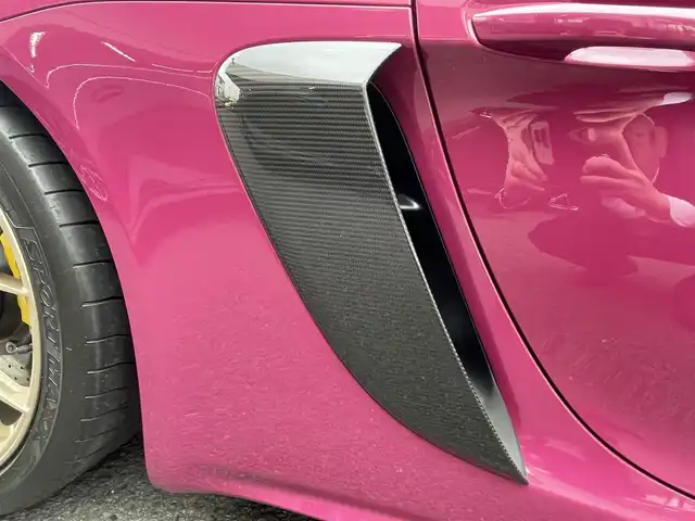 ポルシェ ポルシェ ７１８スパイダー RS 神奈川県 2025(令7)年 0.1万km パープル ヴァイザッハパッケージ/特注カラー：ルービースターネオ/ワンオーナー/サテンネオジム塗装20インチAW/ポルシェセラミックブレーキ(PCCB)/カーボンフロントリッド/フロントリフト/LEDヘッドライト/スポーツクロノパッケージ/PASM/純正フルバケットシート/純正メモリーナビ/純正USB/BT/SD再生/バックモニター/ETC2.0/クルーズコントロール/コーナーセンサー/キーレス×2/アイドリングストップ/純正フロアマット/保証書・取説あり