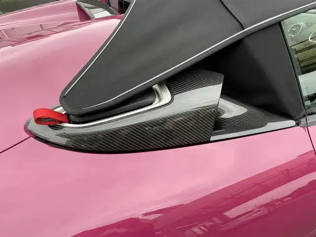 ポルシェ ポルシェ ７１８スパイダー RS 神奈川県 2025(令7)年 0.1万km パープル ヴァイザッハパッケージ/特注カラー：ルービースターネオ/ワンオーナー/サテンネオジム塗装20インチAW/ポルシェセラミックブレーキ(PCCB)/カーボンフロントリッド/フロントリフト/LEDヘッドライト/スポーツクロノパッケージ/PASM/純正フルバケットシート/純正メモリーナビ/純正USB/BT/SD再生/バックモニター/ETC2.0/クルーズコントロール/コーナーセンサー/キーレス×2/アイドリングストップ/純正フロアマット/保証書・取説あり