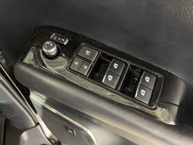 トヨタ アルファード S Cパッケージ 福岡県 2018(平30)年 4.6万km ブラック メーカーナビ/（AM FM CD DVD USB AUX BT）　/・ＪＢＬサウンド　/・フリップダウン　/・デジタルインナーミラー　/・クルコン　/・前後コーナーセンサー　/・レーンキープアシスト　/・衝突軽減　/・ＢＳＭ　/・ＲＳＡ　/・パワーシート　/・シートヒーター　/・エアシート/・シートメモリー/・バックカメラ/・ETC/・両側パワスラ/・パワーバックドア/・パーキングアシスト/・電動パーキングブレーキ/・ブレーキホールド/・純正フロアマット/・純正18インチアルミ/・オートライト/・オートハイビーム