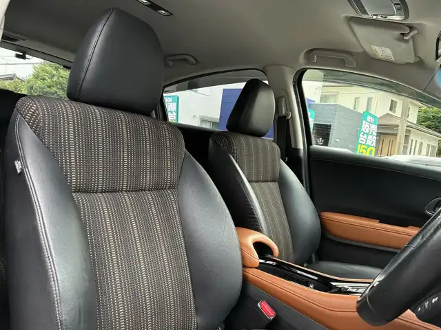 ホンダ ヴェゼル ハイブリッド Z 熊本県 2015(平27)年 11.2万km ミスティックグリーンパール ルーフレール/純正SDナビ(VXM-152VFi)/【フルセグTV/SD/CD/DVD/Bluetooth】/バックカメラ/クルーズコントロール/車両接近通報装置/ハーフレザーシート/前席シートヒーター/パドルシフト/オートLEDライト/ビルトインETC/ドライブレコーダー/横滑り防止装置/盗難防止装置/純正フロアマット/カーテンエアバッグ/プッシュスタート/スマートキー/スペアキー/取扱説明/保証書