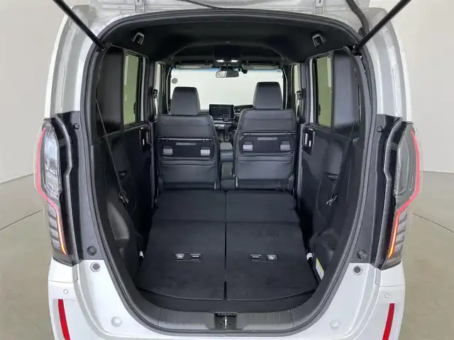 ホンダ Ｎ ＢＯＸ カスタム L ターボ スタイル+ブラック 埼玉県 2022(令4)年 2.8万km プラチナホワイトパール 社外９インチナビ　バックカメラ　シートヒーター　両側パワースライドドア　ホンダセンシング　アダプティブクルーズコントロール　ＬＥＤヘッドライト　スマートキー　ＥＴＣ　地デジＴＶ　オートライト