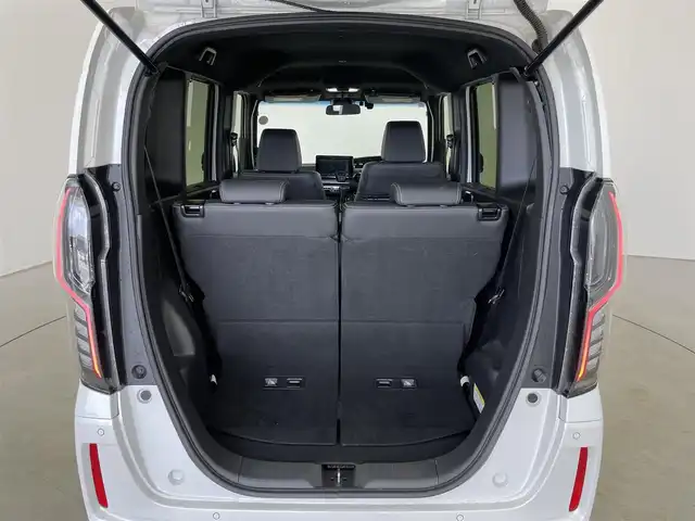 ホンダ Ｎ ＢＯＸ カスタム L ターボ スタイル+ブラック 埼玉県 2022(令4)年 2.8万km プラチナホワイトパール 社外９インチナビ　バックカメラ　シートヒーター　両側パワースライドドア　ホンダセンシング　アダプティブクルーズコントロール　ＬＥＤヘッドライト　スマートキー　ＥＴＣ　地デジＴＶ　オートライト