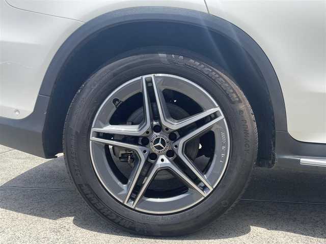 メルセデス・ベンツ ＧＬＣ２２０ d 4マチック AMGライン 東京都 2019(令1)年 4.3万km 白 パノラマルーフ/純正ナビ/フルセグTV/360°カメラ/ハーフレザーシート/シートヒーター/アンビエントライト/ワイヤレス充電/ACC/LKA/BSM