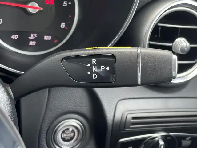 メルセデス・ベンツ ＧＬＣ２２０ d 4マチック AMGライン 東京都 2019(令1)年 4.3万km 白 パノラマルーフ/純正ナビ/フルセグTV/360°カメラ/ハーフレザーシート/シートヒーター/アンビエントライト/ワイヤレス充電/ACC/LKA/BSM