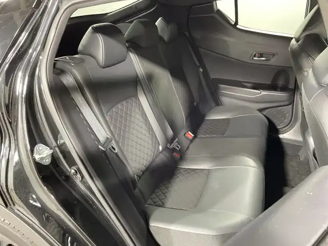 トヨタ Ｃ－ＨＲ G モード ネロセーフティプラスⅡ 神奈川県 2021(令3)年 4.2万km ブラックマイカ トヨタセーフティセンス/純正メーカーオプションDA/・ナビ/BT/MiraCast/USB/AM/FM/アラウンドビューモニター/BSM/ビルトインETC/前後ドライブレコーダー/ハーフレザーシート/パワーシート(D)/シートヒーター(D/N)/AC100V/スマートキー/プッシュスタートボタン/EVモード/電動サイドブレーキ/オートブレーキホールド/革巻きステアリング/ステアリングスイッチ/Autoライト/電動格納ミラー/ウィンカーミラー/LEDヘッドライト/フォグランプ/純正フロアマット/純正ドアバイザー/純正18インチアルミホイール