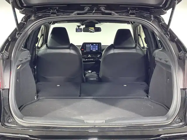 トヨタ Ｃ－ＨＲ G モード ネロセーフティプラスⅡ 神奈川県 2021(令3)年 4.2万km ブラックマイカ トヨタセーフティセンス/純正メーカーオプションDA/・ナビ/BT/MiraCast/USB/AM/FM/アラウンドビューモニター/BSM/ビルトインETC/前後ドライブレコーダー/ハーフレザーシート/パワーシート(D)/シートヒーター(D/N)/AC100V/スマートキー/プッシュスタートボタン/EVモード/電動サイドブレーキ/オートブレーキホールド/革巻きステアリング/ステアリングスイッチ/Autoライト/電動格納ミラー/ウィンカーミラー/LEDヘッドライト/フォグランプ/純正フロアマット/純正ドアバイザー/純正18インチアルミホイール