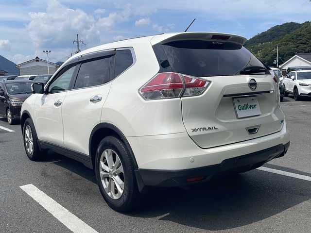 日産 エクストレイル 20X エマージェンシーブレーキ 京都府 2017(平29)年 8万km ブリリアントホワイトパール 純正ナビ　アラウンドビューモニター　Ｂｌｕｅｔｏｏｔｈオーディオ　ＵＳＢ接続　フルセグ　ＤＶＤ再生　クルーズコントロール　カブロンシート　シートヒーター　ブラインドスポットモニター　ＬＥＤライト