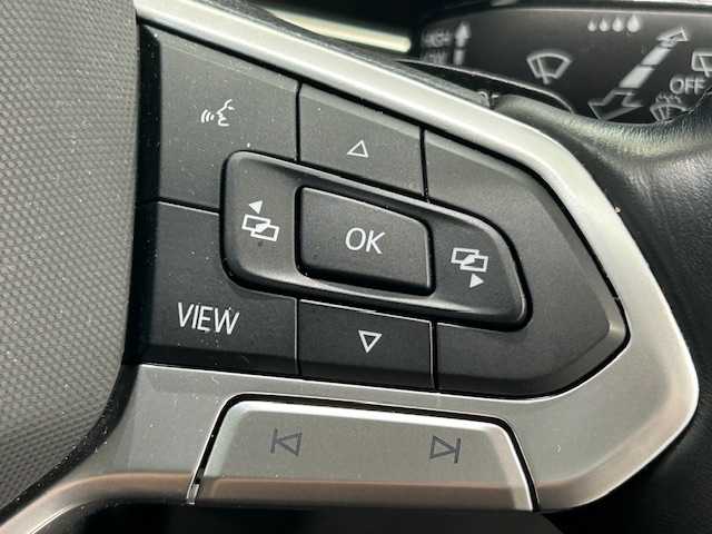 フォルクスワーゲン ＶＷ Ｔ－クロス TSI アクティブ 宮城県 2023(令5)年 1.9万km 白 アダプティブ・クルーズ・コントロール/リヤクロストラフィックアラート/ブラインドスポットモニター/レーンアシスト/純正ナビ/（Discover Pro）/・バックカメラ/・Bluetooth/USB/Apple Carplay/AndroidAuto/・純正ビルトインETC2.0/前後コーナーセンサー/MTモード付きAT/ルーフレール/プッシュスタート/スマートキー/・スペアキー/アイドリングストップ/純正LEDヘッドライト/・オートライト/・フォグランプ/純正アルミホイール/純正フロアマット