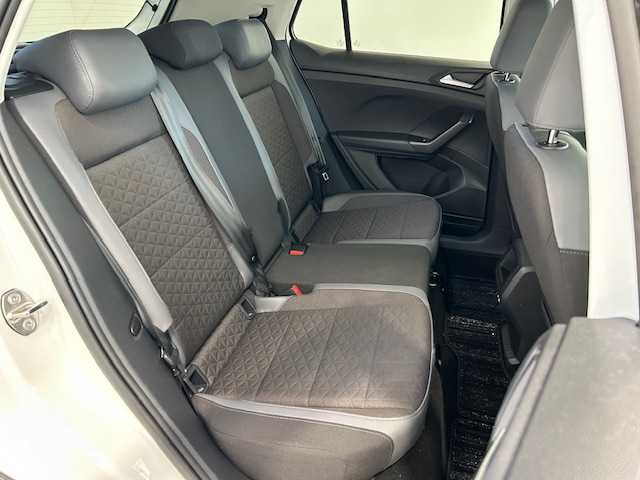 フォルクスワーゲン ＶＷ Ｔ－クロス TSI アクティブ 宮城県 2023(令5)年 1.9万km 白 アダプティブ・クルーズ・コントロール/リヤクロストラフィックアラート/ブラインドスポットモニター/レーンアシスト/純正ナビ/（Discover Pro）/・バックカメラ/・Bluetooth/USB/Apple Carplay/AndroidAuto/・純正ビルトインETC2.0/前後コーナーセンサー/MTモード付きAT/ルーフレール/プッシュスタート/スマートキー/・スペアキー/アイドリングストップ/純正LEDヘッドライト/・オートライト/・フォグランプ/純正アルミホイール/純正フロアマット