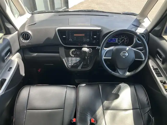 日産 デイズ ルークス HWS X Vセレ +SeftyⅡ 道南・函館 2015(平27)年 1.7万km ブラック ／夏冬タイヤ/／純正エンジンスターター/／片側パワースライドドア/／デジタルインナーミラー/／シートヒーター/／純正ＡＷ/／純正フロアマット/／スマートキー/／衝突軽減ブレーキ/／ＡＢＳ/／ワンオーナー