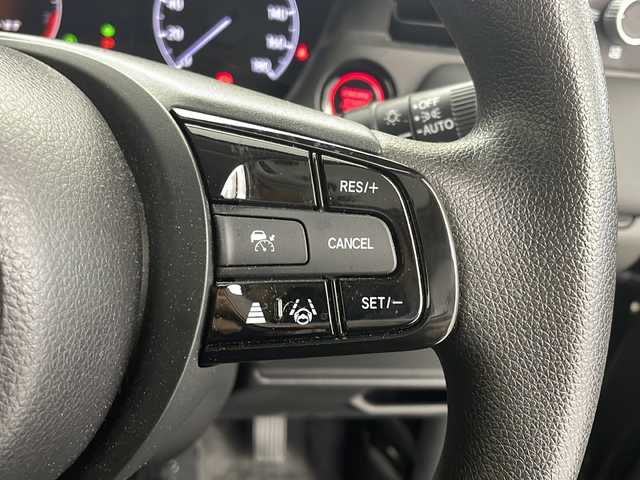 ホンダ ヴェゼル G 茨城県 2021(令3)年 3.7万km クリスタルブラックパール 純正ディスプレイオーディオ/・ナビキット機能有り/フルセグ再生可/バックカメラ/ステアリングスイッチ/レーダークルーズコントロール/パーキングアシスト/ワイヤレス充電器/純正16インチAW/純正フロアマット/純正ビルトインETC2.0/純正ドライブレコーダー（前後）