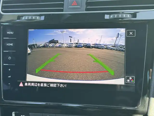 フォルクスワーゲン ゴルフ TSIハイライン 奈良県 2018(平30)年 3.7万km ピュアホワイト 純正ナビ/（フルセグ/BT/CD/DVD）/レーダークルーズコントロール/バックカメラ/パドルシフト/ブラインドスポットモニター/衝突軽減システム/レーンキープアシスト/LEDヘッドライト/オートライト/ETC/前方ドライブレコーダー（TZ-D101）/純正17インチAW/保証書/取り扱い説明書