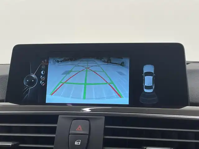 ＢＭＷ ３２０ｄ Mスポーツ 岡山県 2016(平28)年 4.4万km アルピンホワイトⅢ 330台限定スタイルエッジ/ブラックキドニーグリル/専用18インチアルミホイール/ピアノブラックインテリアトリム/黒レザーシート/シートヒーター（D/N）/アルミペダル/純正ナビ/CD/DVD/Bluetooth/ACC/衝突警告/車線変更警告/車線逸脱警告/LEDヘッドライト/ETC/オートライト/オートワイパー/リアフィルム