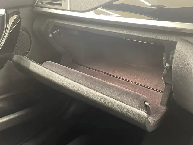 ＢＭＷ ３２０ｄ Mスポーツ 岡山県 2016(平28)年 4.4万km アルピンホワイトⅢ 330台限定スタイルエッジ/ブラックキドニーグリル/専用18インチアルミホイール/ピアノブラックインテリアトリム/黒レザーシート/シートヒーター（D/N）/アルミペダル/純正ナビ/CD/DVD/Bluetooth/ACC/衝突警告/車線変更警告/車線逸脱警告/LEDヘッドライト/ETC/オートライト/オートワイパー/リアフィルム