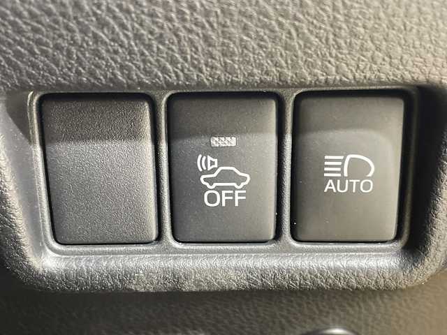 トヨタ Ｃ－ＨＲ G 神奈川県 2018(平30)年 5.4万km ブラック/イエロー 純正9インチSDナビ/Bluetooth・CD・DVD・フルセグTV・SD/トヨタセーフティセンス/レーダークルーズコントロール/ハーフレザーシート/シートヒーター/バックカメラ/純正18インチアルミホイール/前側ドライブレコーダー/ETC/スマートキー/純正フロアマット/LEDヘッドライト/オートマチックハイビーム/レーンキープアシスト/横滑り防止装置/盗難防止装置/衝突被害軽減システム