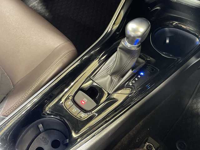 トヨタ Ｃ－ＨＲ G 神奈川県 2018(平30)年 5.4万km ブラック/イエロー 純正9インチSDナビ/Bluetooth・CD・DVD・フルセグTV・SD/トヨタセーフティセンス/レーダークルーズコントロール/ハーフレザーシート/シートヒーター/バックカメラ/純正18インチアルミホイール/前側ドライブレコーダー/ETC/スマートキー/純正フロアマット/LEDヘッドライト/オートマチックハイビーム/レーンキープアシスト/横滑り防止装置/盗難防止装置/衝突被害軽減システム