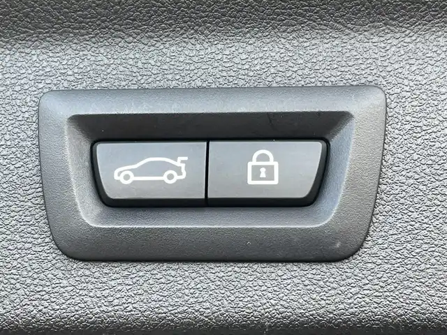 ＢＭＷ Ｘ３ M40d 東京都 2019(令1)年 6.6万km アルピンホワイトⅢ ４WD/ハイラインＰＫＧ/パノラマＳＲ/茶革/Ｒシートヒーター/Ｍスポーツブレーキ/18インチスタッドレスケレナーズAW（24年製）/メーカーナビ/ＢＭＷＨＵＤ/Ｍ４０ｄ専用デザインエレメント/アンビエントライト/パーキングアシストプラス/ドライビングアシストプラス/ハイマウント・ブレーキ・ライト（LED）/アダプティブ・ヘッドライト/自動防眩ドア・ミラー/ETC2.0/アイドリングストップ/スペアキー