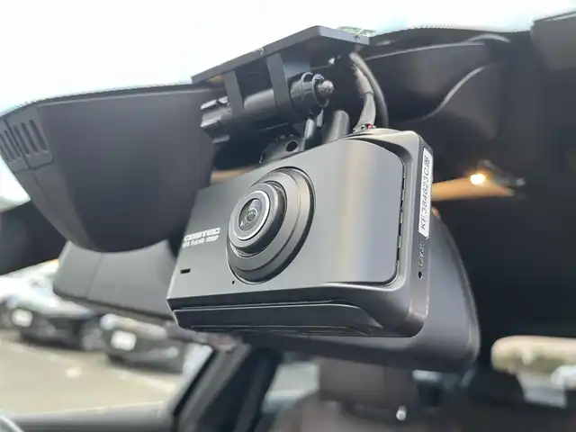 ＢＭＷ Ｘ３ M40d 東京都 2019(令1)年 6.6万km アルピンホワイトⅢ ４WD/ハイラインＰＫＧ/パノラマＳＲ/茶革/Ｒシートヒーター/Ｍスポーツブレーキ/18インチスタッドレスケレナーズAW（24年製）/メーカーナビ/ＢＭＷＨＵＤ/Ｍ４０ｄ専用デザインエレメント/アンビエントライト/パーキングアシストプラス/ドライビングアシストプラス/ハイマウント・ブレーキ・ライト（LED）/アダプティブ・ヘッドライト/自動防眩ドア・ミラー/ETC2.0/アイドリングストップ/スペアキー