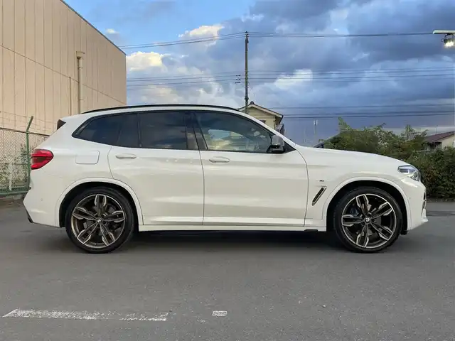 ＢＭＷ Ｘ３ M40d 東京都 2019(令1)年 6.6万km アルピンホワイトⅢ ４WD/ハイラインＰＫＧ/パノラマＳＲ/茶革/Ｒシートヒーター/Ｍスポーツブレーキ/18インチスタッドレスケレナーズAW（24年製）/メーカーナビ/ＢＭＷＨＵＤ/Ｍ４０ｄ専用デザインエレメント/アンビエントライト/パーキングアシストプラス/ドライビングアシストプラス/ハイマウント・ブレーキ・ライト（LED）/アダプティブ・ヘッドライト/自動防眩ドア・ミラー/ETC2.0/アイドリングストップ/スペアキー