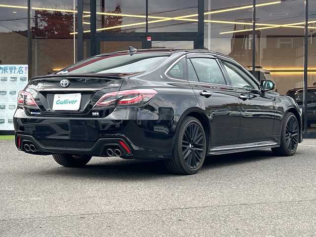 トヨタ クラウン ハイブリッド RS リミテッドⅡ 大阪府 2022(令4)年 4.1万km ブラック 衝突軽減　１２．３型ナビ　全周囲カメラ　フルセグＴＶ　ＢＴ　ＣＤ　ＤＶＤ　レザーシート　パワーシート　シートヒーター　ベンチレーション　ＨＵＤ　ＢＳＭ　レーダークルーズコントロール　ＥＴＣ　ＬＥＤヘッドライト　シーケンシャルウィンカー　コーナーセンサー　左右独立エアコン　取扱説明書　保証書