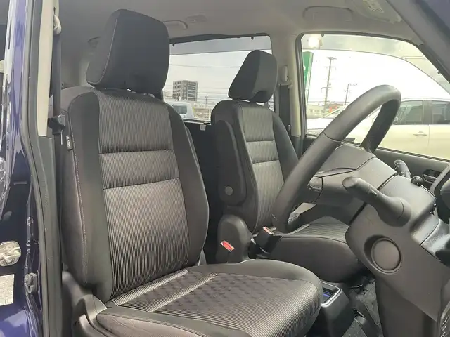 日産 セレナ e－パワー ハイウェイスター V 福岡県 2022(令4)年 1.7万km アズライトブルー 純正7型SDナビ(フルセグTV/CD/DVD/BT)/アラウンドビューモニター/プロパイロット/エマージェンシーブレーキ/コーナーセンサー/ブラインドスポットモニター/両側電動パワースライドドア/ドラレコ/ETC/デジタルインナーミラー/純正LEDヘッドライト/純正15インチアルミホイール/スマートキー/プッシュスタート