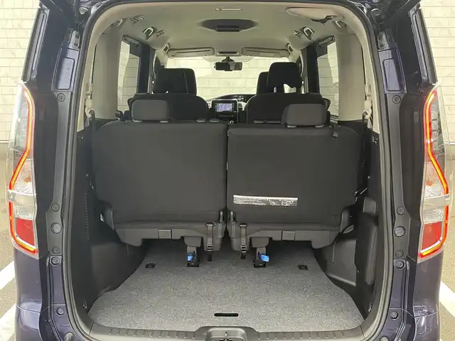 日産 セレナ e－パワー ハイウェイスター V 福岡県 2022(令4)年 1.7万km アズライトブルー 純正7型SDナビ(フルセグTV/CD/DVD/BT)/アラウンドビューモニター/プロパイロット/エマージェンシーブレーキ/コーナーセンサー/ブラインドスポットモニター/両側電動パワースライドドア/ドラレコ/ETC/デジタルインナーミラー/純正LEDヘッドライト/純正15インチアルミホイール/スマートキー/プッシュスタート